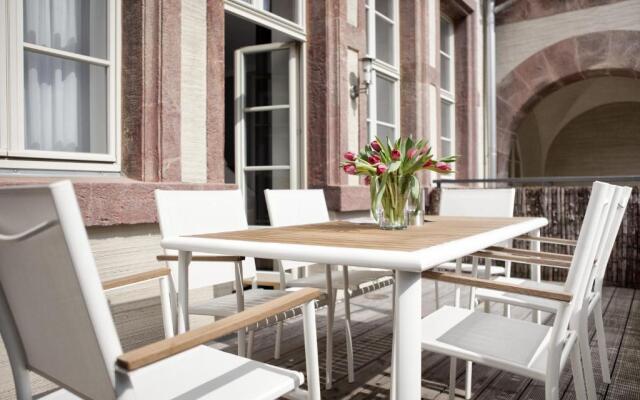 Studio 44 Apartments with Harmony