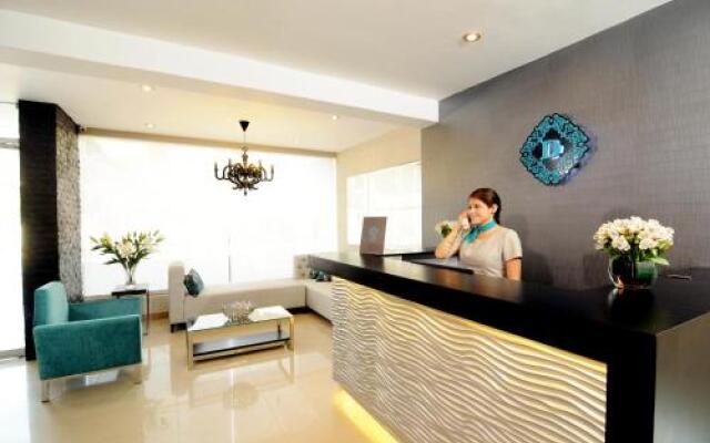 Dom Hotel