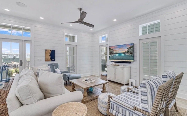 Southern Sandcastle 129 STA