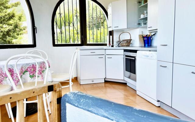 Authentic holiday home in Denia with bubble bath