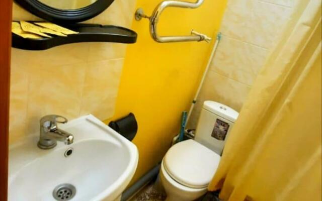 Уютная студия на улице Карпенко 2