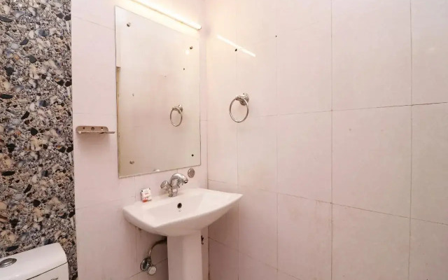Hotel 9 Palm by OYO Rooms