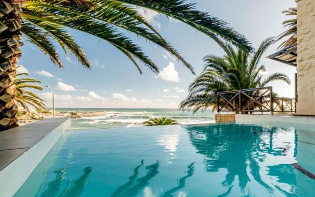 Camps Bay Terrace Palm Suite