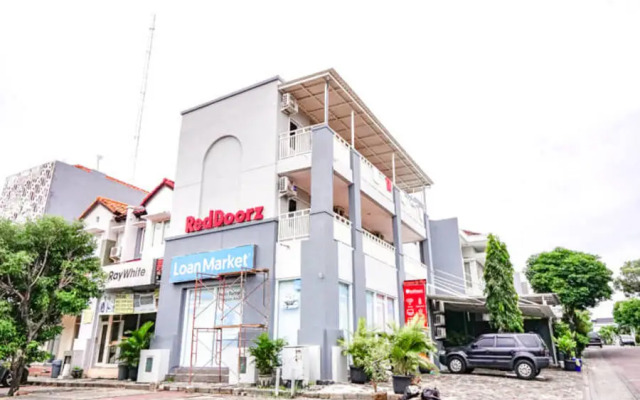 RedDoorz @ Citraland Surabaya