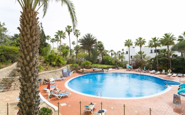 103. Apartment with Enchanting Pool View