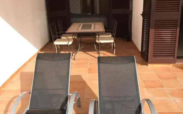 Luxury apartment set in Doña Julia Golf Course