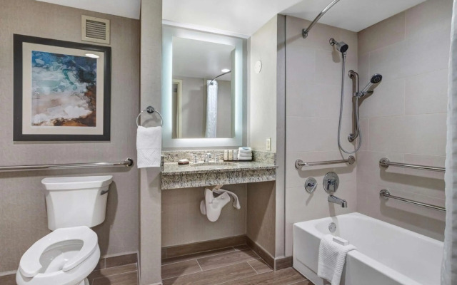 Embassy Suites by Hilton Seattle Bellevue