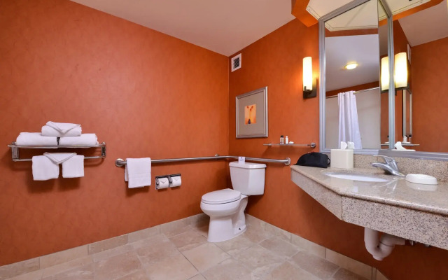 Best Western Plus Wichita West Airport Inn