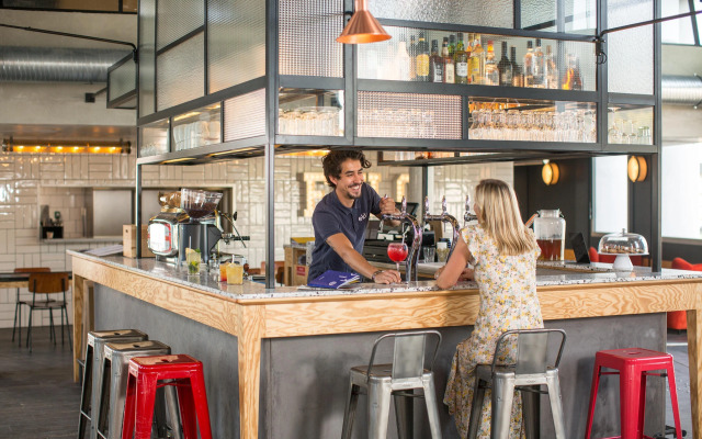 Eklo Hotels Bordeaux Centre Bastide