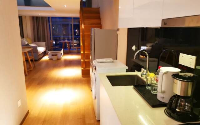 EFC Qingchengli Loft Apartment