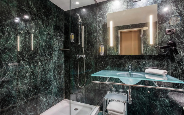 B&B Hotel Granada Estación