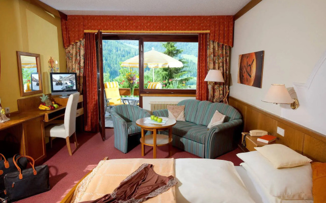 Wohlfühl & Genusshotel Felsenhof