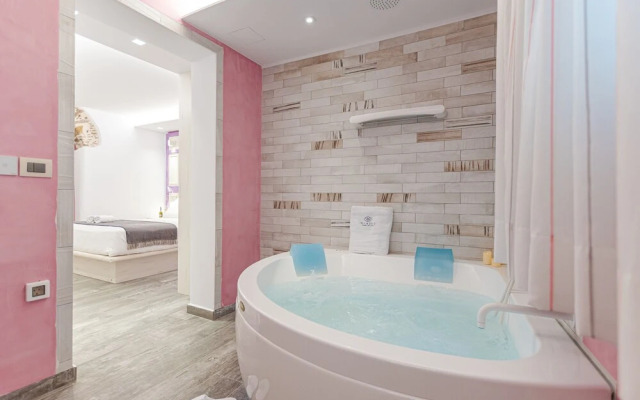 Mariet Naxos Elegant Suites