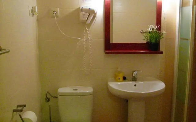 Hostal Tirso Plaza