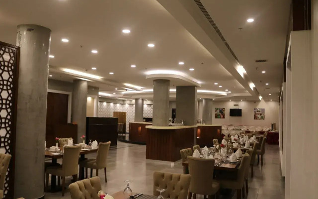 Al-Maali Hotel