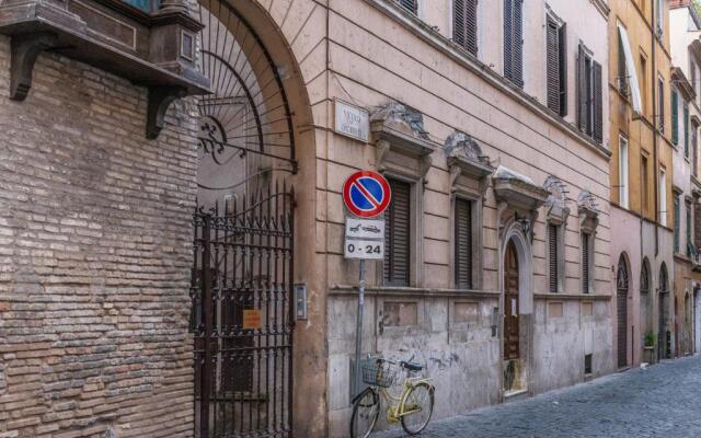 La Porta Rossa di Borgo - Vatican Luxury Suite