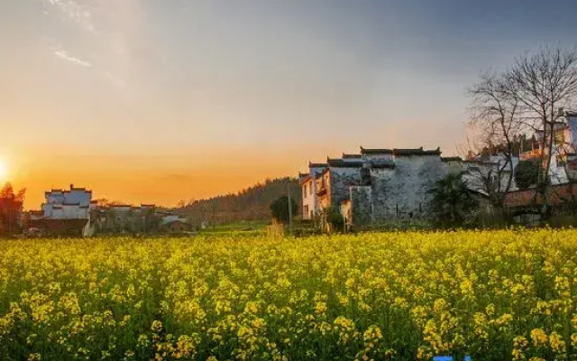 Youjian Chuiyan Inn