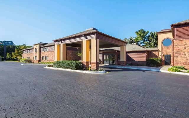 Quality Inn & Suites Holland