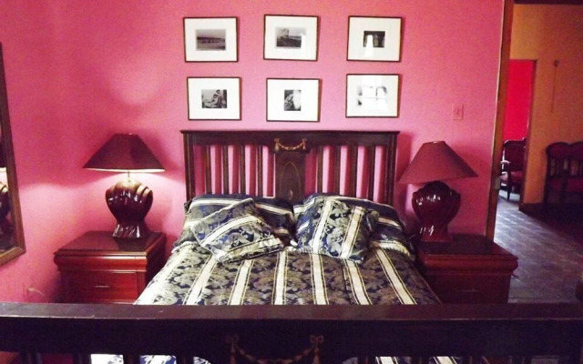Hostal Paris