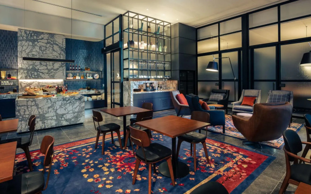 Next Hotel Melbourne, Curio Collection by Hilton