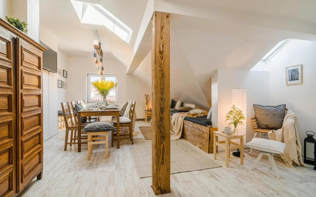 APTs in OLD TOWN PRAGUE by Michal&Friends