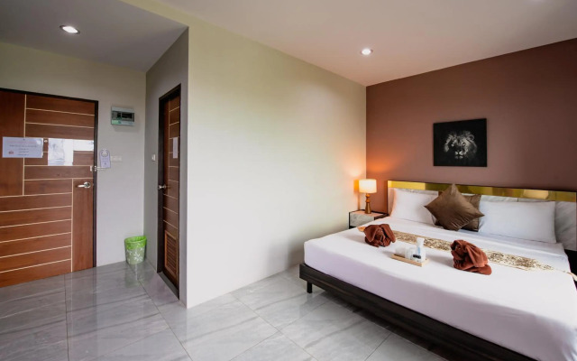 The Living Hotel SamutPrakan