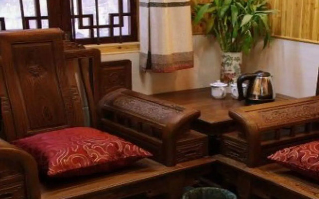 Wuzhen Helan Bridge Inn