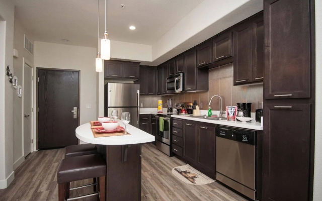 Sunshine Suites at East Village