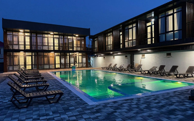 Джубгский дворик