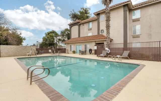 Best Western Visalia Hotel