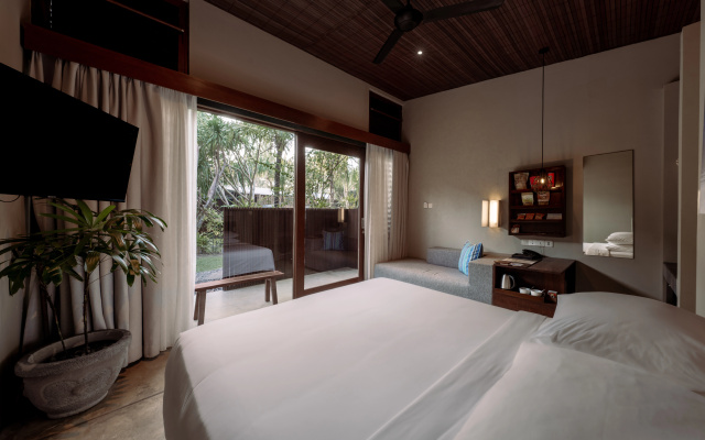 Hotel Komune and Beach Club Bali – Guest Rooms – Blahbatuh