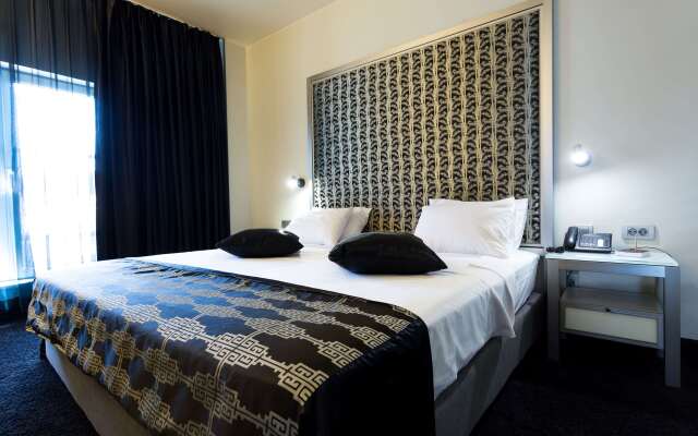 Central Hotel, Trademark Collection by Wyndham