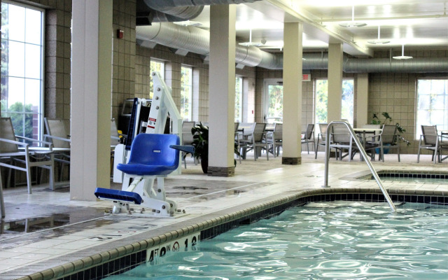 Holiday Inn Express Hotel & Suites St. Cloud by IHG