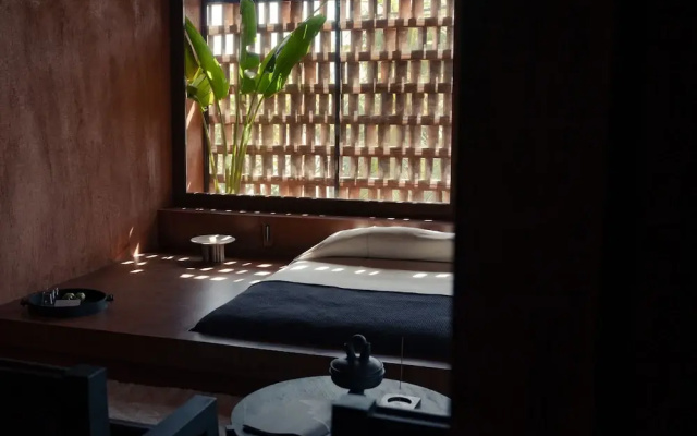 Further Hotel