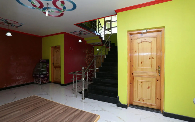 OYO 4484 Hotel EL Classics