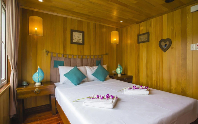 Secret Halong Cruise