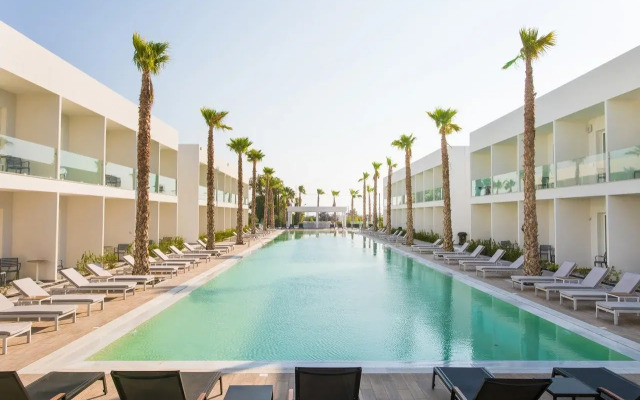 White Dreams Resort