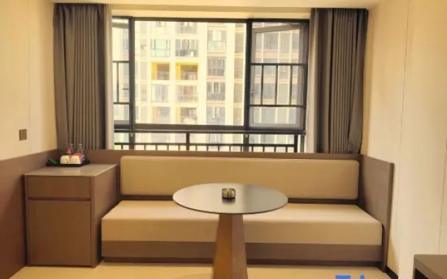 Yiyang Lugu Lake Hotel
