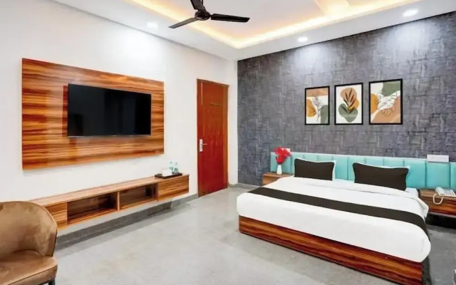 Radiant Blu Hotel