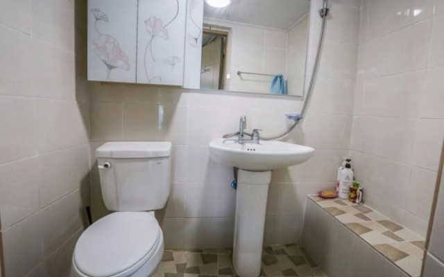 Pohang Sagyejeol Guryongpo Pension