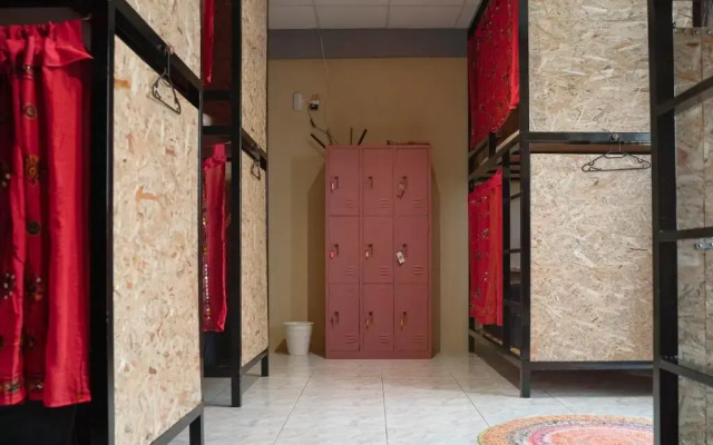 Dulan The Travel Bug Bistro Inn