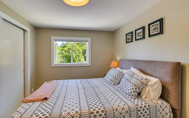 Moclips Home w/ Hot Tub & Stunning Beach Views!
