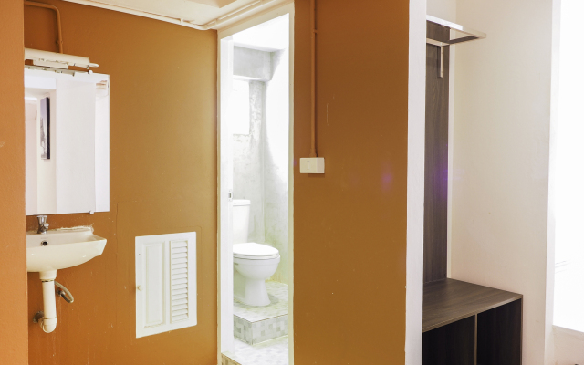 OYO 983 The Private Hotel