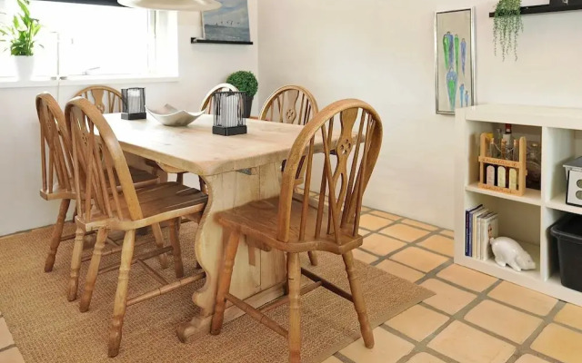 Rustic Holiday Home in Mesinge With Ocean View