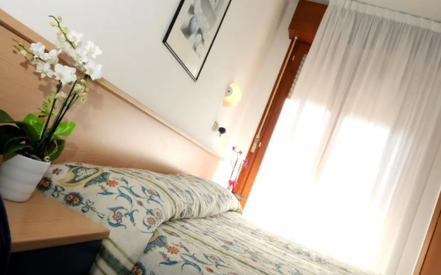 Petit Hotel
