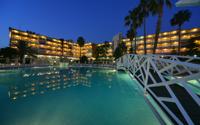 Seaden Corolla Hotel