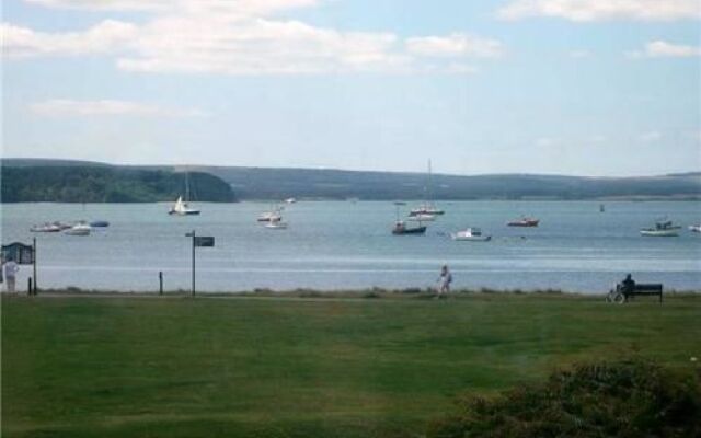 Quay Holidays - Harbourside Park
