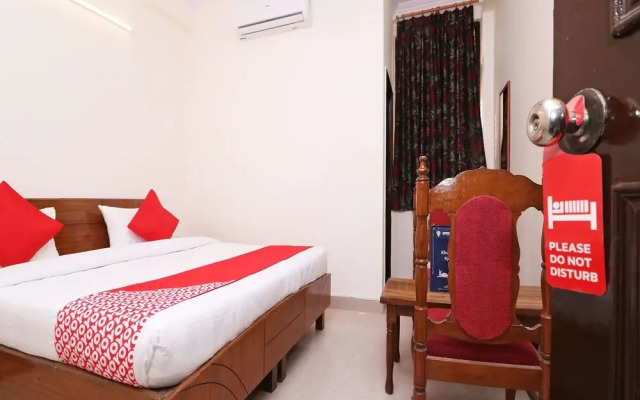 OYO 12068 Sunder Residency