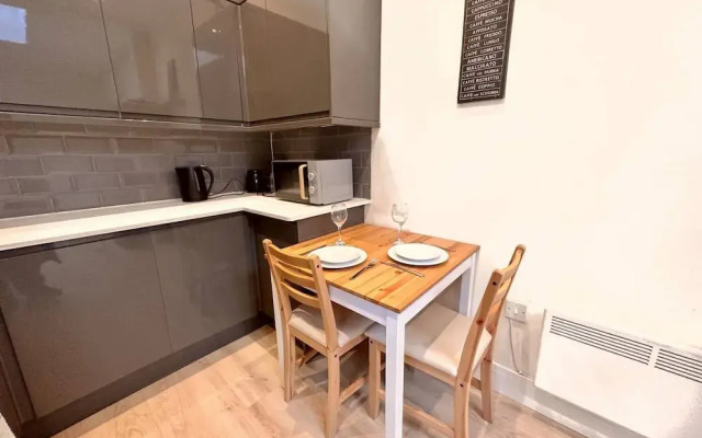 Charming Duplex 10min to London Bridge, Quiet