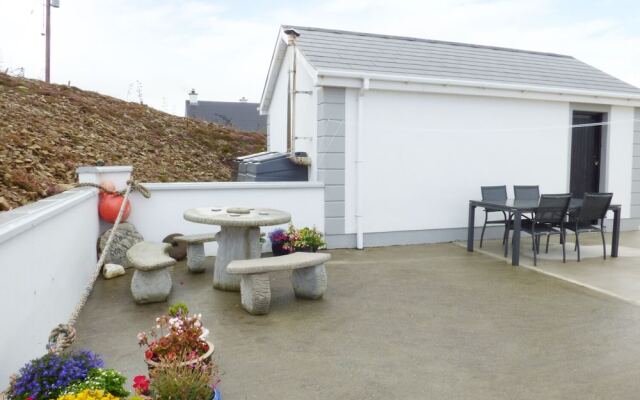 Gelmar's Coastal View